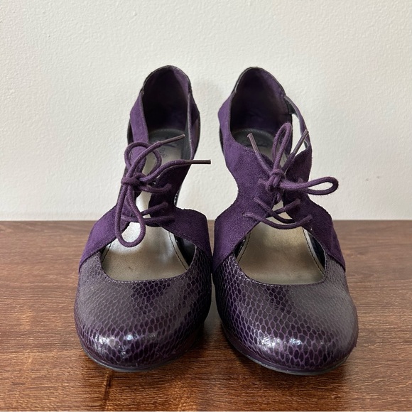 Fergalicious purple heels size 8M - Picture 6 of 6